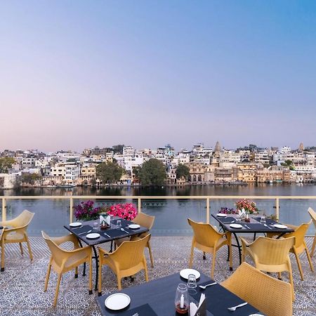 Sarovar - Lake Facing Boutique Hotel On Lake Pichola Udaipur Esterno foto