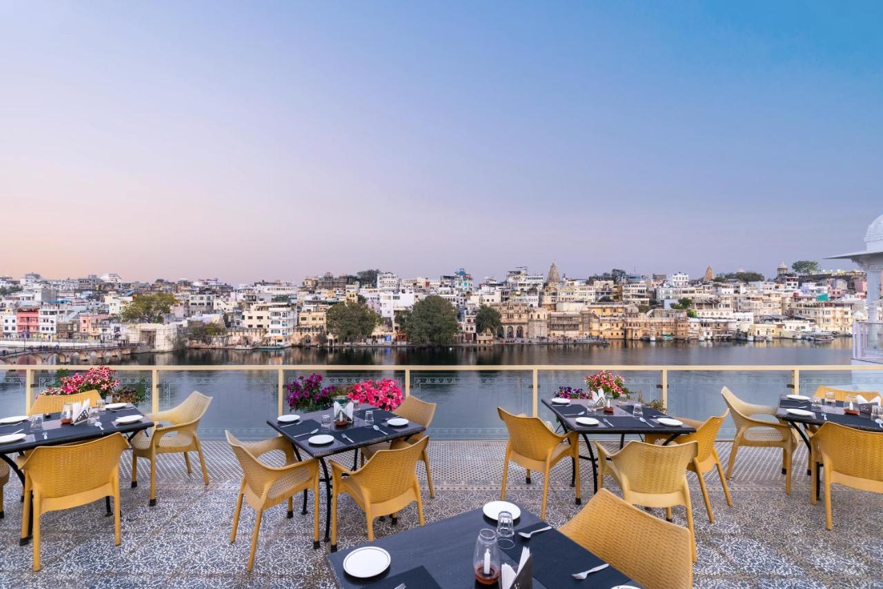 Sarovar - Lake Facing Boutique Hotel On Lake Pichola Udaipur Esterno foto