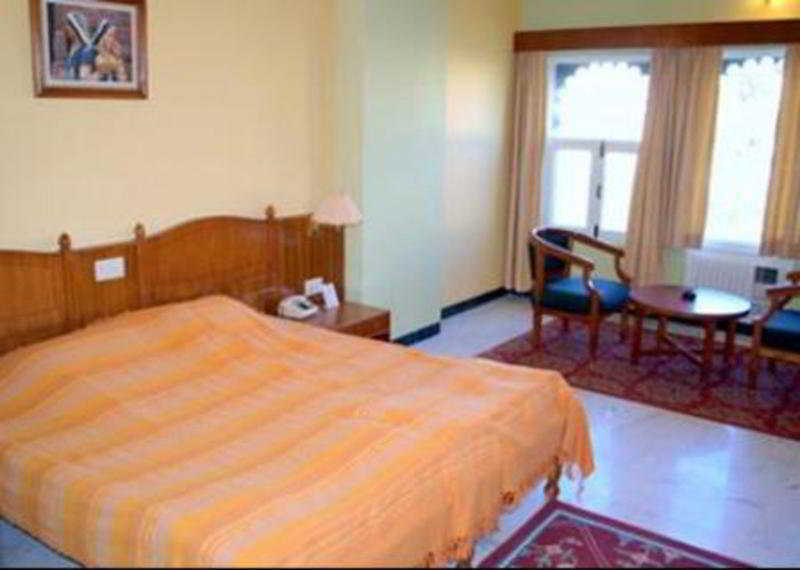 Sarovar - Lake Facing Boutique Hotel On Lake Pichola Udaipur Esterno foto