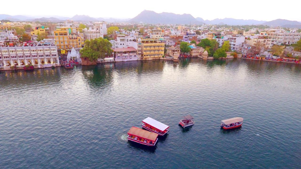 Sarovar - Lake Facing Boutique Hotel On Lake Pichola Udaipur Esterno foto
