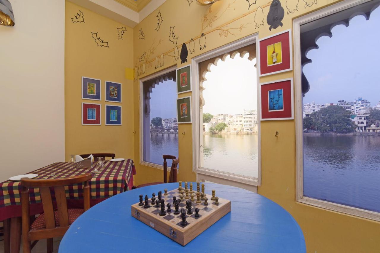 Sarovar - Lake Facing Boutique Hotel On Lake Pichola Udaipur Esterno foto